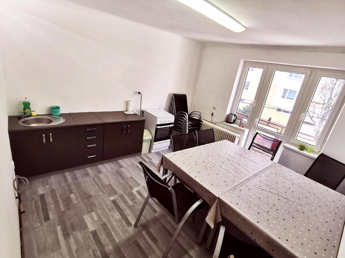 Diamond House Apartment Brezno Bagian luar foto