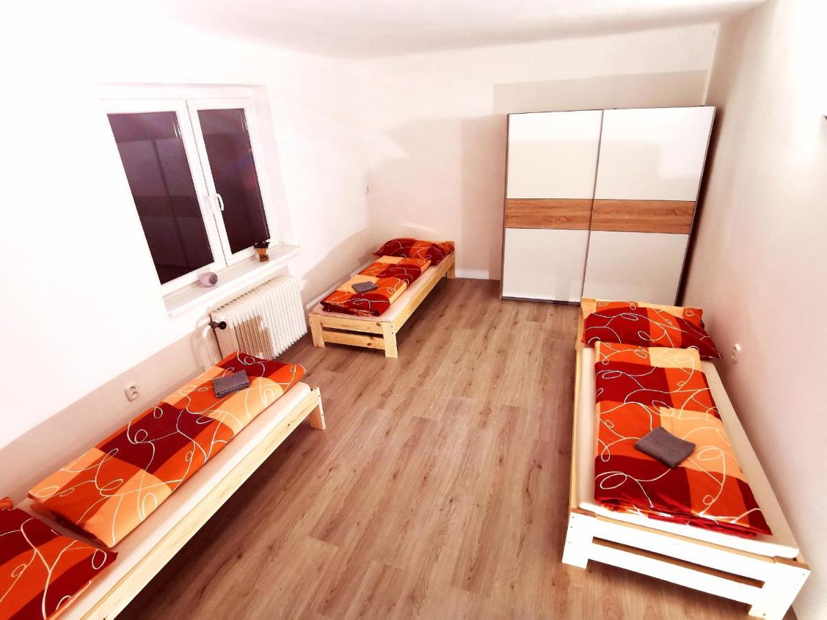 Diamond House Apartment Brezno Bagian luar foto