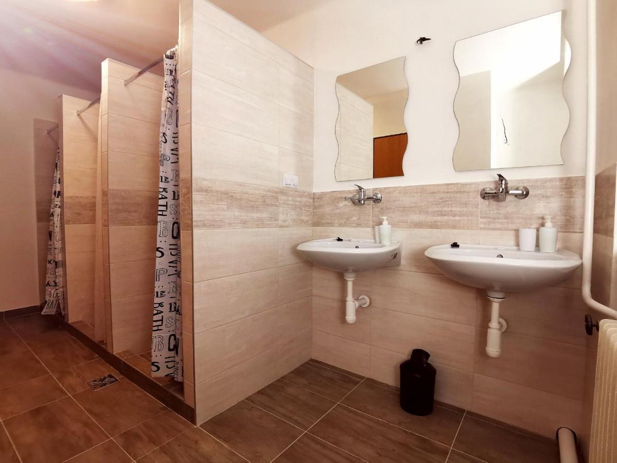 Diamond House Apartment Brezno Bagian luar foto